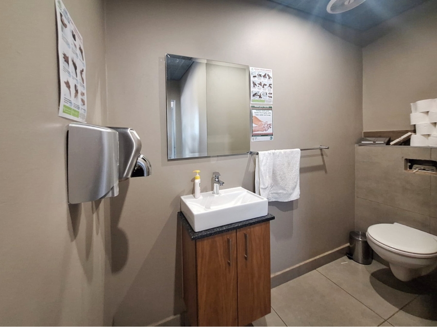 To Let commercial Property for Rent in Melodie North West